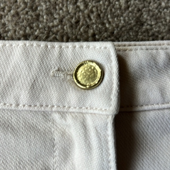 J. McLaughlin Vanilla Cream Denim Skirt - 8 - Picture 2 of 12